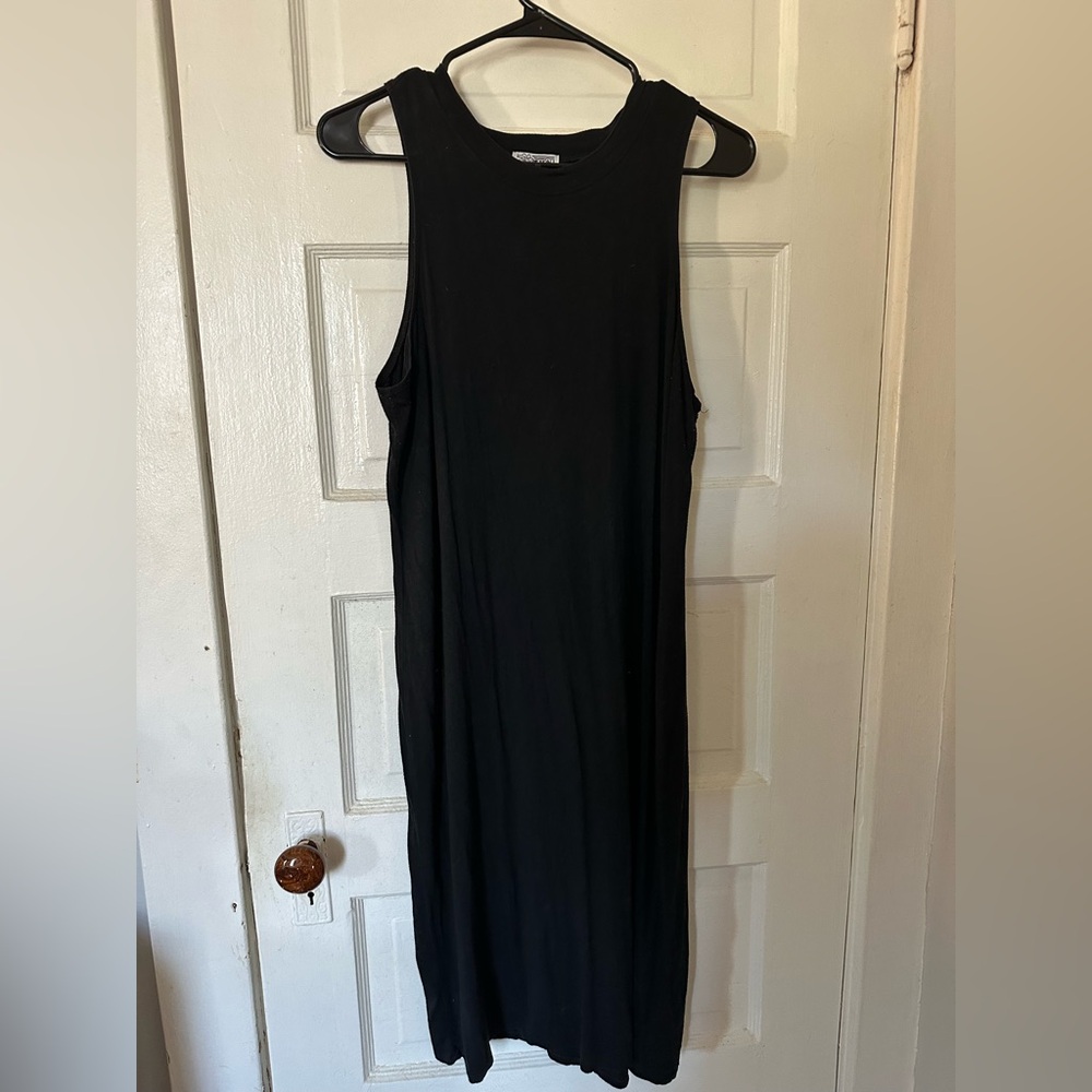 Chic Black Midi Dress